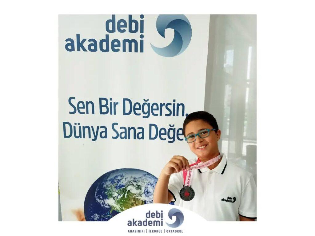 19 Mayıs Satranç Turnuvasında Türkiye İkinciliği